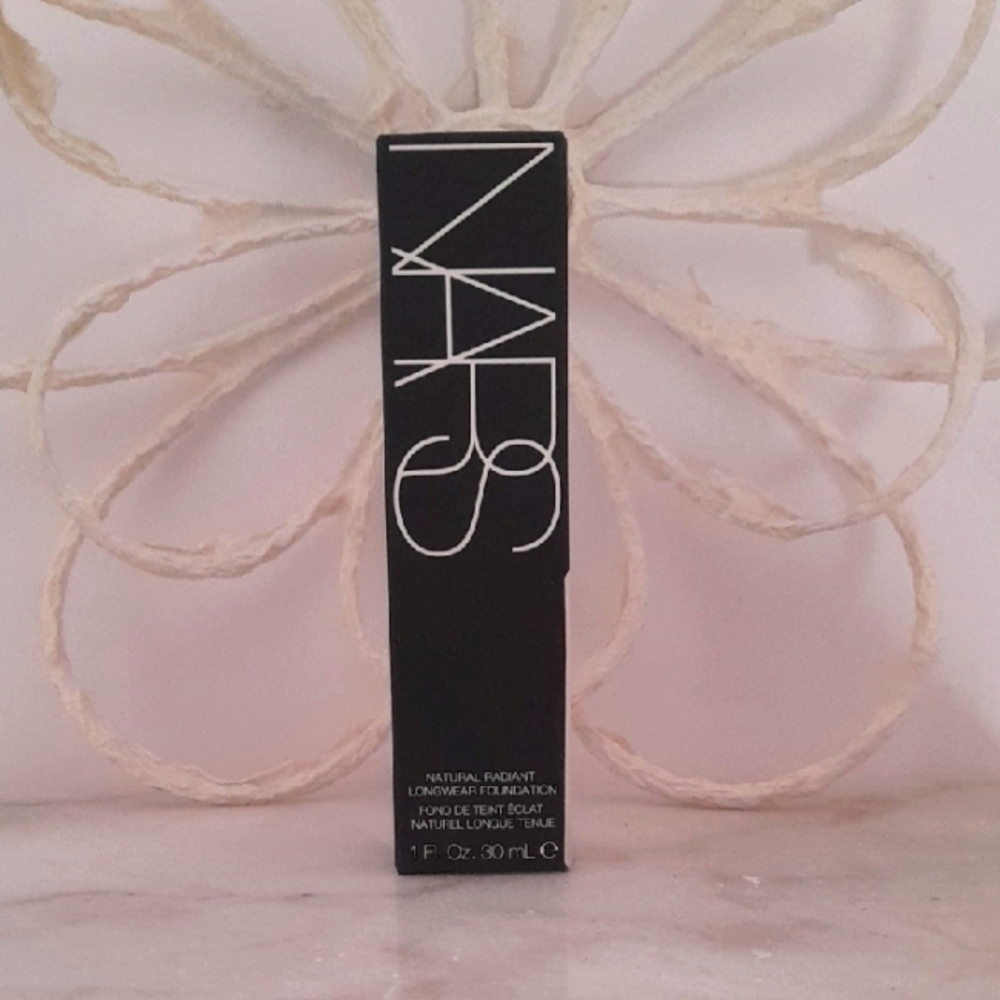 NARS Natural Radiant Longwear Foundation Vienna NIB